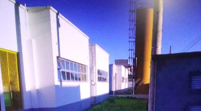 Ladrões levam fiação de creche no centro de Balneário Piçarras