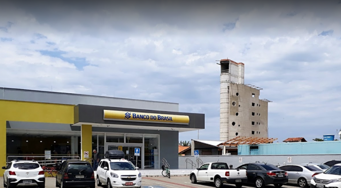 Bandidos levam armas e munição do Banco do Brasil em Penha