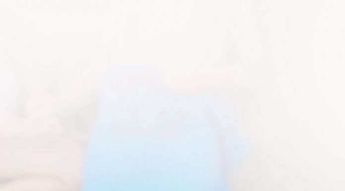 Corpo é encontrado boiando na Praia de Armação em Penha