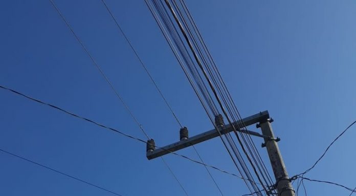 Trecho norte da Avenida Beira Mar de Balneário Piçarras segue às escuras