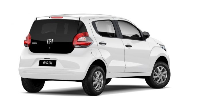 Homem sai para caminhar e na volta da praia fica sem o veículo