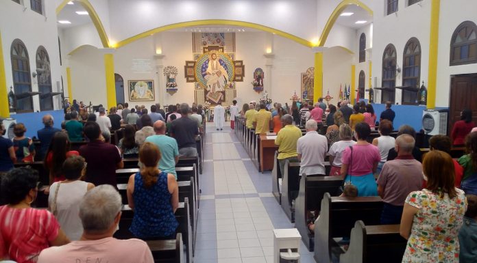 Festa de Nossa Senhora da Paz reúne devotos na Igreja Matriz de Balneário Piçarras