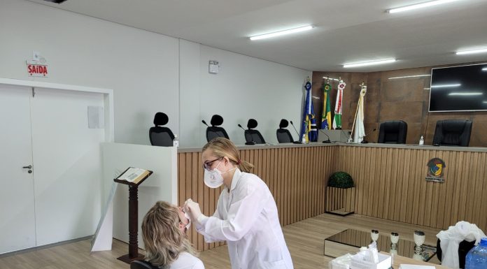 Pessoas assintomáticas podem realizar teste da Covid 19 na Câmara Municipal de Balneário Piçarras