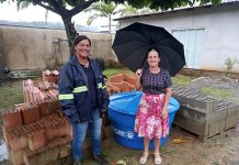 Moradores de Penha são beneficiados com doação de caixas d´água