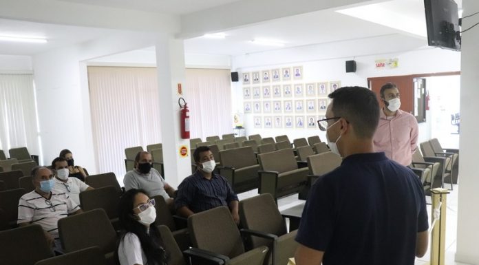 Águas de Penha apresenta a vereadores resultados do plano verão