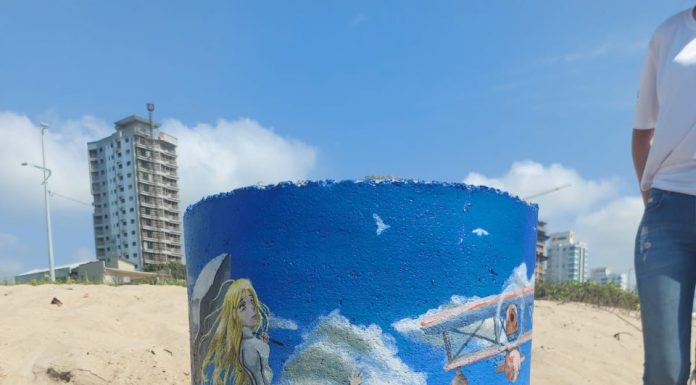 Instituto do Meio Ambiente de Balneário Piçarras instala novas lixeiras no trecho Bandeira Azul
