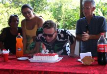 Abel Veiga completa 42 anos na companhia da família e amigos em Itapema