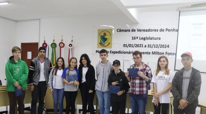 Vereadores mirins de Penha serão diplomados na quinta-feira (26)