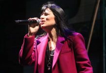 Cantora evangélica Fernanda Brum faz show em festival cristão em Itapema