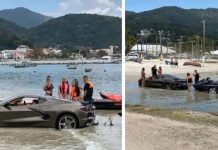 Carro de luxo atola em praia ao tentar tirar jet ski do mar em Porto Belo