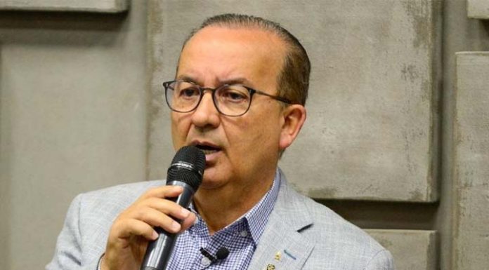 Pesquisa da Jovem Pan News aponta larga vantagem de Jorginho Mello na corrida pelo Governo de SC em 2026