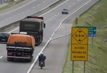 Bandidos usam aplicativo FRETEBRAS para atrair e sequestrar caminhoneiros em Barra Velha