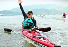 ELE VEM AÍ: Canoísta que cruza a costa brasileira faz parada em Penha neste sábado