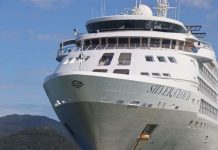 Primeiro navio da temporada chega a Balneário Camboriú