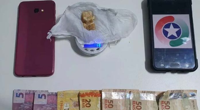 Polícia Militar prende traficante com 7 gramas de crack e dinheiro em Barra Velha