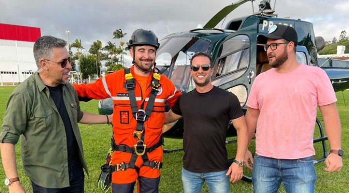 Piloto de helicóptero salvou 128 vidas em São João Batista