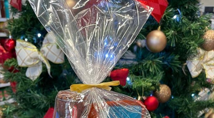 Natal Solidário arrecada doações para destinar cestas a crianças carentes de Penha