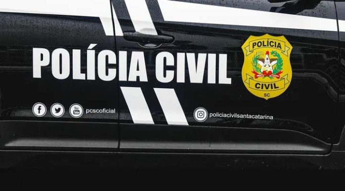 Motorista de ônibus de Barra do Sul é preso por assediar três adolescentes