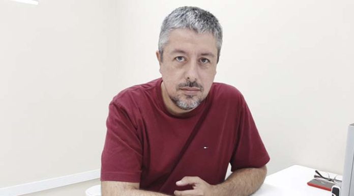 Casos de HIV têm se mantido estáveis, mas prevenção continua sendo fundamental, alerta especialista