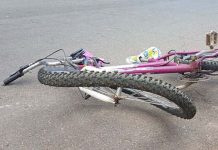 Idoso de bicicleta é atropelado por moto em Balneário Piçarras