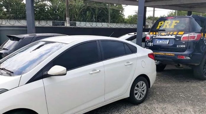 Carro alugado e nunca devolvido é encontrado na BR-101 depois de 5 anos