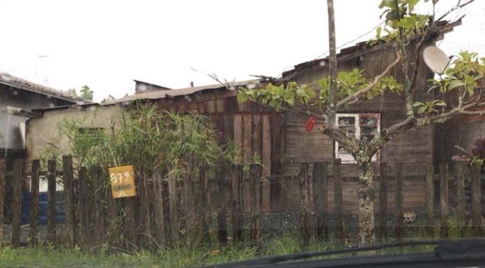 Prefeito Tiago Baltt aproveita viagem na Espanha enquanto moradores pedem ajuda contra os alagamentos
