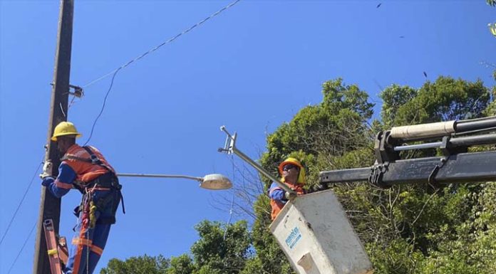 Penha Iluminada troca mais de 3.500 lâmpadas em 2022