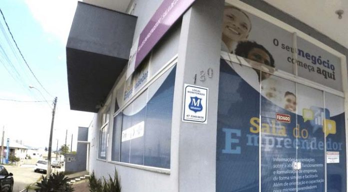 Sala do Empreendedor de Penha é a quinta que mais atende em Santa Catarina