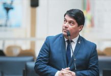 Deputados Emerson Stein, Carlos Humberto e Ivan Naatz destacam obra do Túnel entre Itajaí e Navegantes