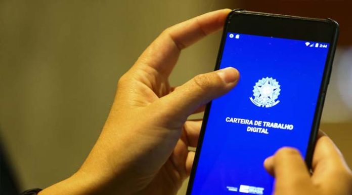 Emprego sem carteira assinada atingiu volume recorde em 2022