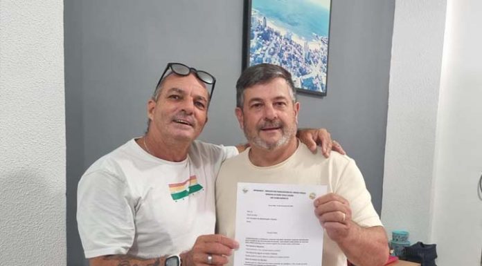 Prefeito Douglas de Barra Velha anuncia aumento salarial dos servidores municipais