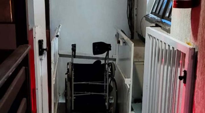 Cadeirante morre prensado no elevador de acessibilidade em Porto Belo