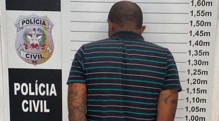 Polícia Civil de Piçarras prende foragido considerado perigoso no Bairro Bela Vista