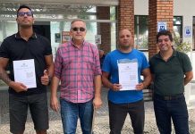 Deputado Carlos Humberto homenageia policiais militares de Balneário Piçarras