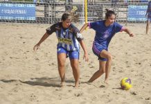Catarinense de Beach Soccer de Penha define os melhores da primeira fase