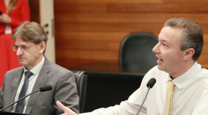 Deputado Napoleão cobra o cumprimento de repasses do Plano 1000