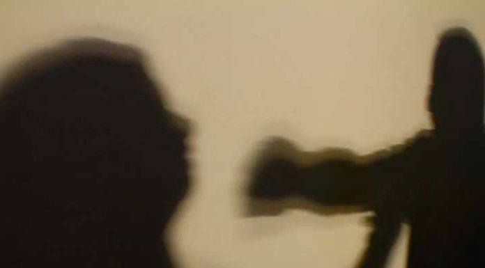 Mãe confessa ter matado marido após descobrir estupro contra a filha em SC