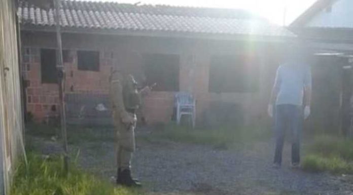 Homem é preso por matar, esquartejar e enterrar duas mulheres em Barra do Sul