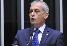 João Paulo Kleinübing toma posse como diretor do BRDE