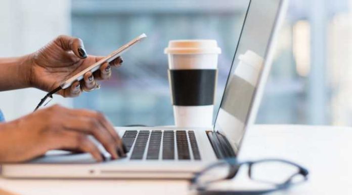 Está sem água? A Águas de Penha tem canais de atendimento disponíveis 24 horas