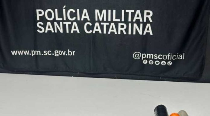 Menor é apreendido com drogas e dinheiro do tráfico no Imaruí
