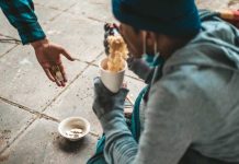 Pessoas em situação de rua recebem atenção da prefeitura de Penha