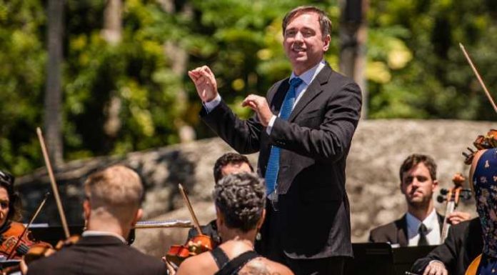 Camerata Florianópolis apresenta o espetáculo “Clássicos Populares” em Penha
