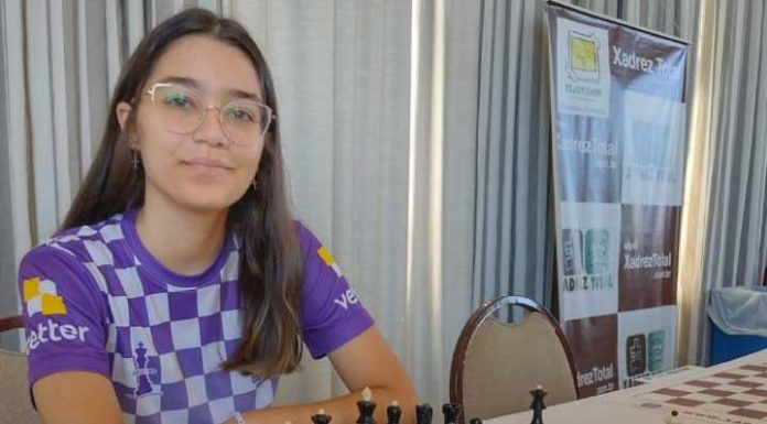 Mariana Nara Costa de Penha é destaque no Campeonato Brasileiro Amador de Xadrez