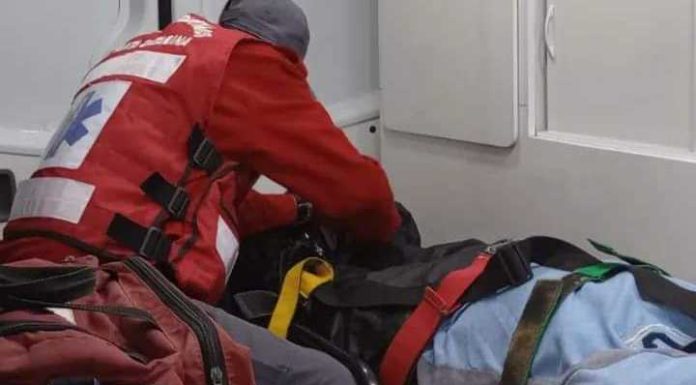 Acidente entre carro e moto deixa uma pessoa ferida no Gravatá, em Penha