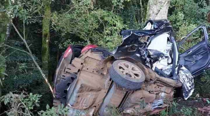 Três pessoas morrem em grave acidente no Oeste de SC