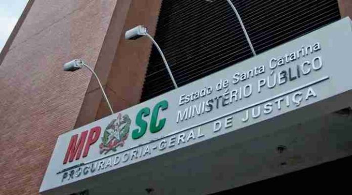 Morador de rua que matou homem após briga por cachorro em SC é condenado a 16 anos de prisão