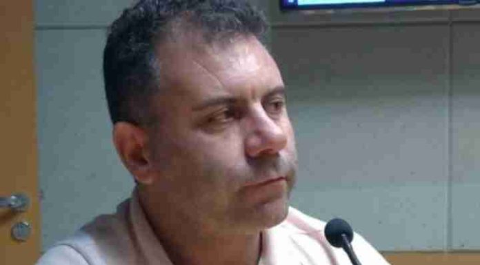 Prefeito de Barra Velha, Douglas da Costa (PL), é mal avaliado em enquete do Oiscnotícias