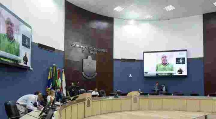 Vereadores ouvem primeiras testemunhas em processo que pede cassação do prefeito de Itajaí