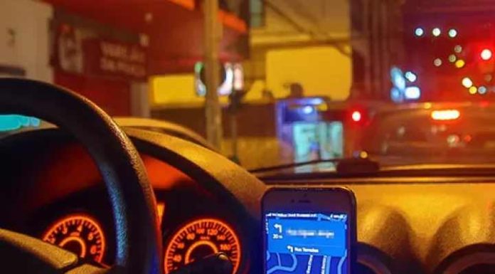 Motorista de aplicativo é agredido e ameaçado por passageiro em Itajaí